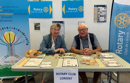 Jo et Annie au forum des associations de Larmor Plage le 2 septembre 2023